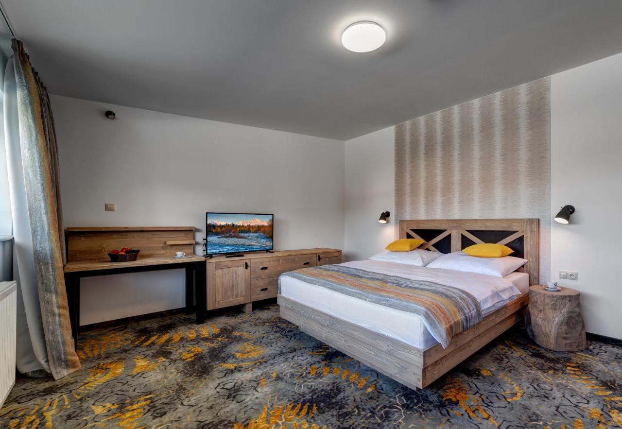 Strachan Family Jasna Hotel 3*
